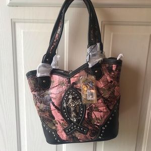 Montana West pink camo purse